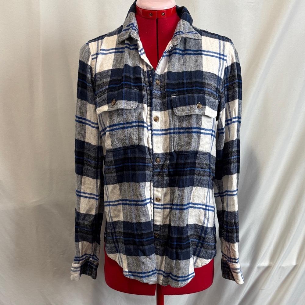 American Eagle Outfitters Blue, White & Gray Plaid Button-Down Shirt